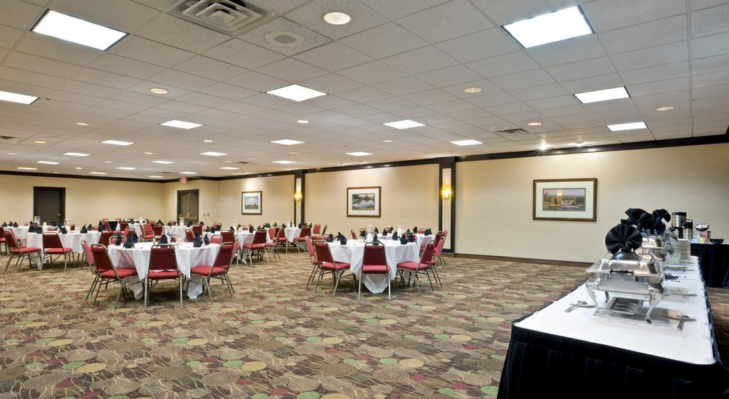 Holiday Inn Olathe Medical Center Restaurante foto