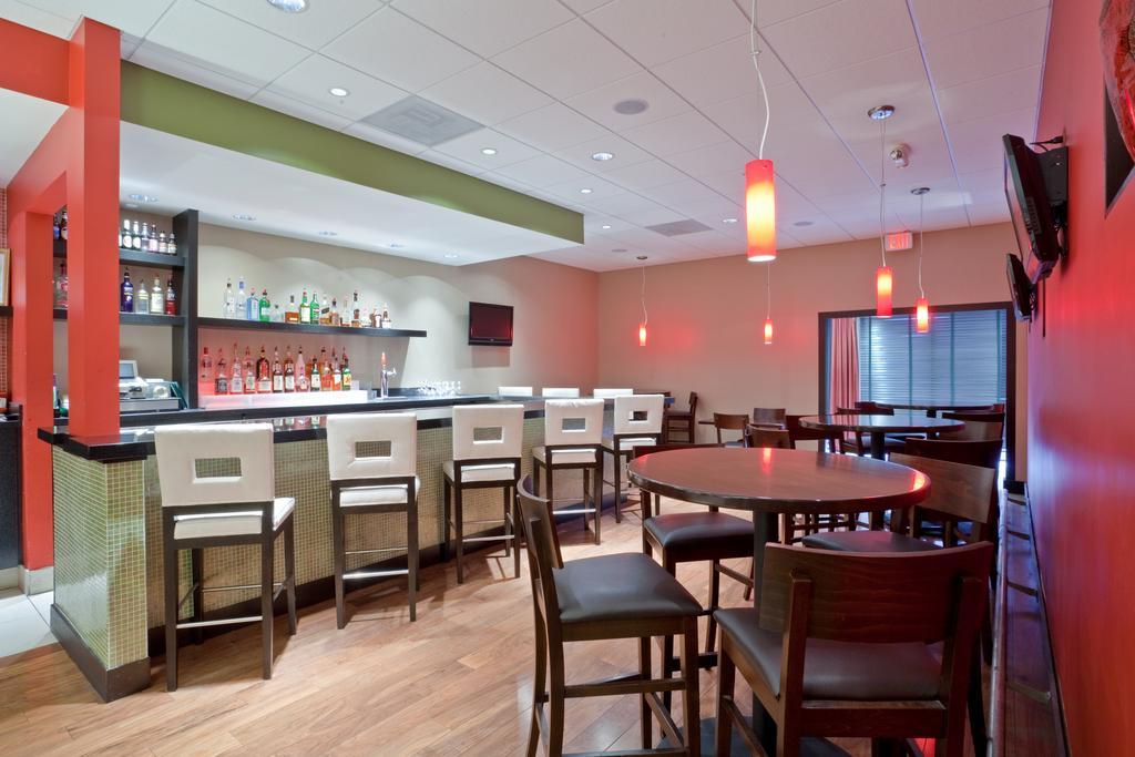 Holiday Inn Olathe Medical Center Restaurante foto